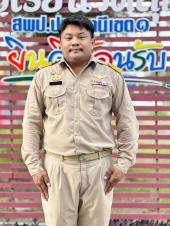 นายอดิศร เอี่ยมบุญส่ง